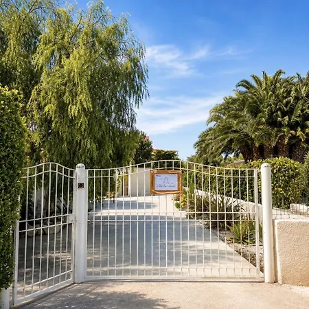 Degli Oleandri Villa *